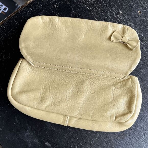Vintage Letisse Cream Leather Bow Clutch Purse Zip Pockets 50s, Butter Yellow - Picture 3 of 9